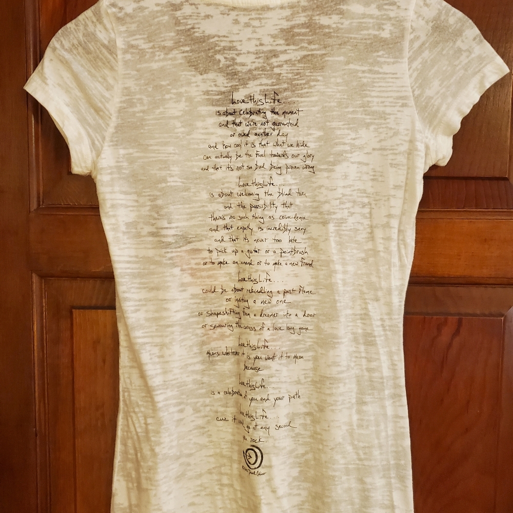 Butterfly Love this Life heathered v neck T shirt small - Picture 2 of 7